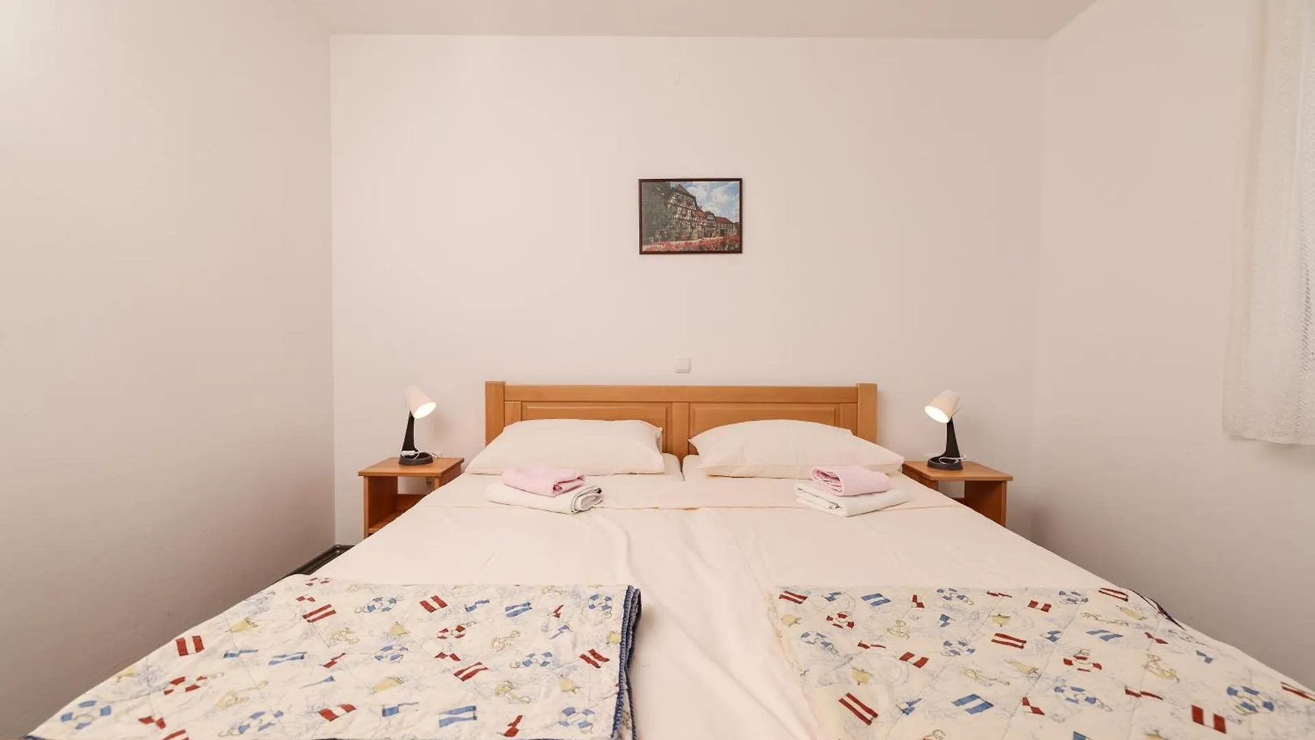 Apartments Kika Nin