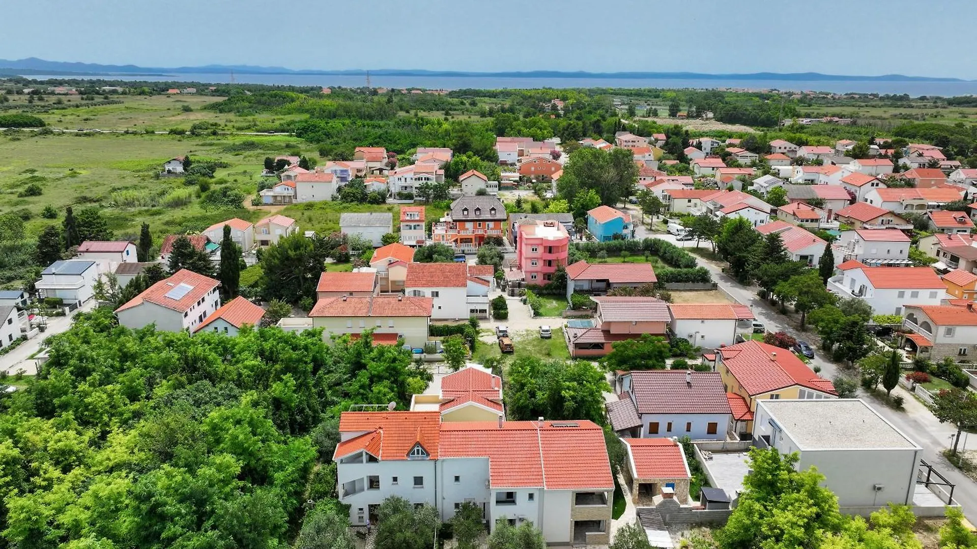 Apartments Kika Nin
