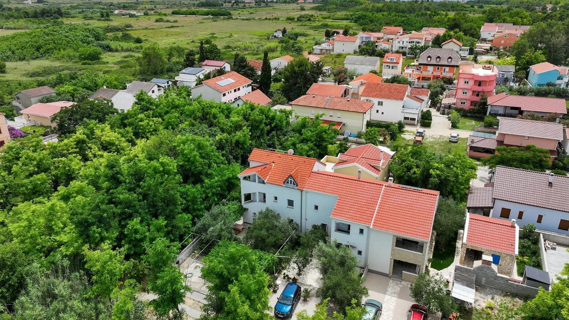 Apartments Kika Nin