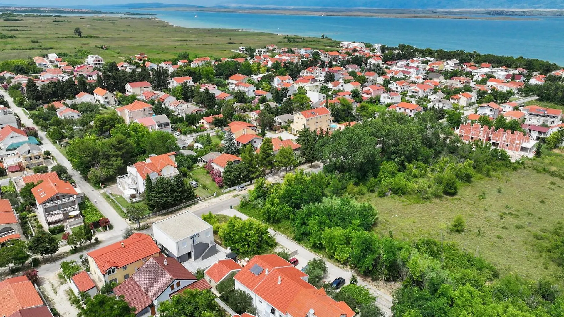Apartments Kika Nin